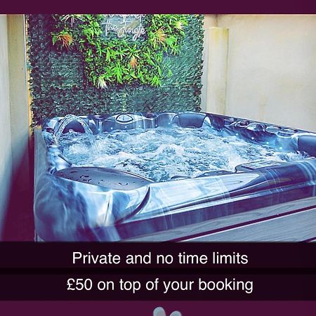 Esterville Apartments 1 And 2 Bedrooms Hot Tub Availability Belfast Zewnętrze zdjęcie