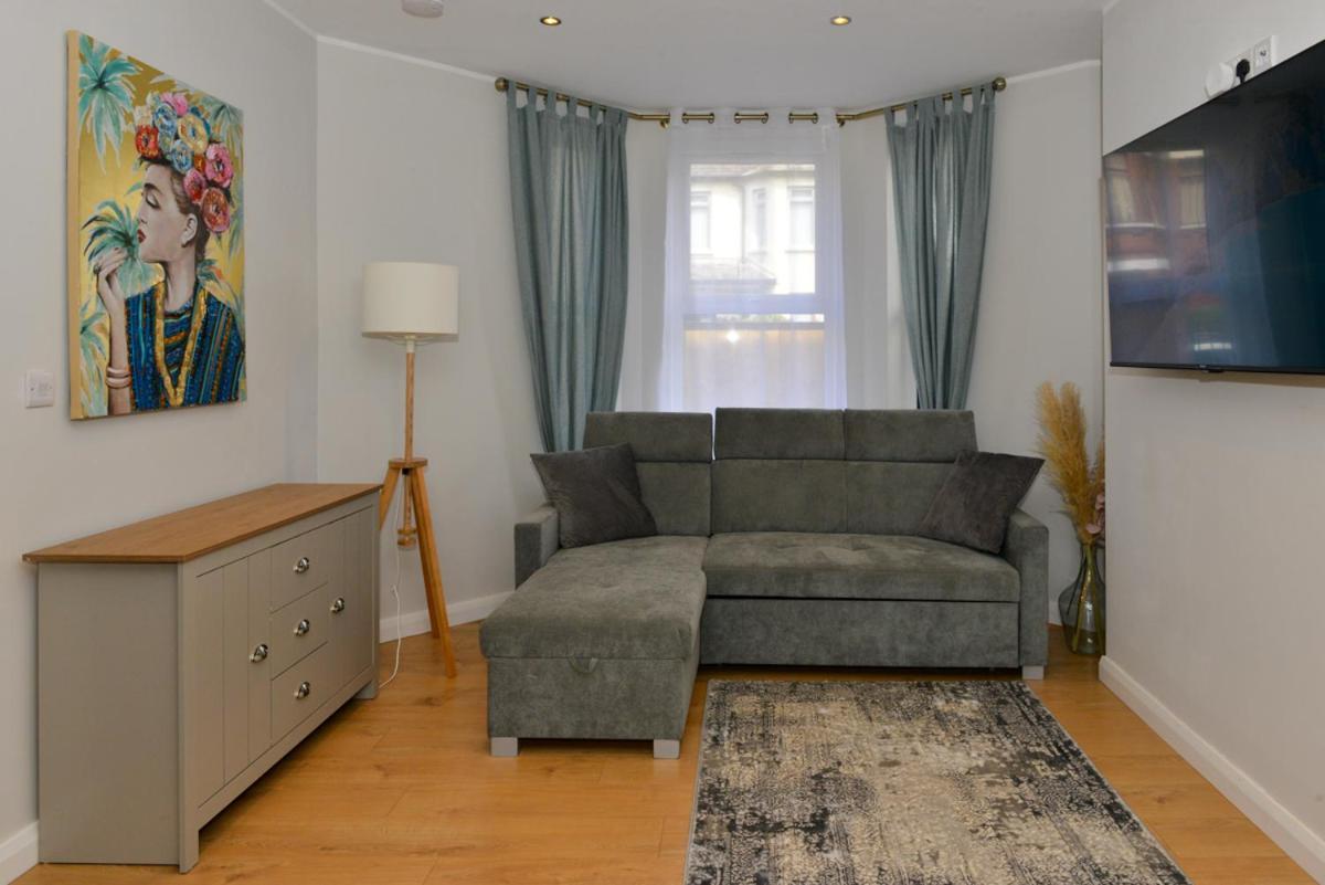 Esterville Apartments 1 And 2 Bedrooms Hot Tub Availability Belfast Zewnętrze zdjęcie