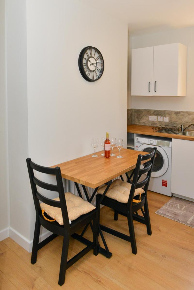 Esterville Apartments 1 And 2 Bedrooms Hot Tub Availability Belfast Zewnętrze zdjęcie
