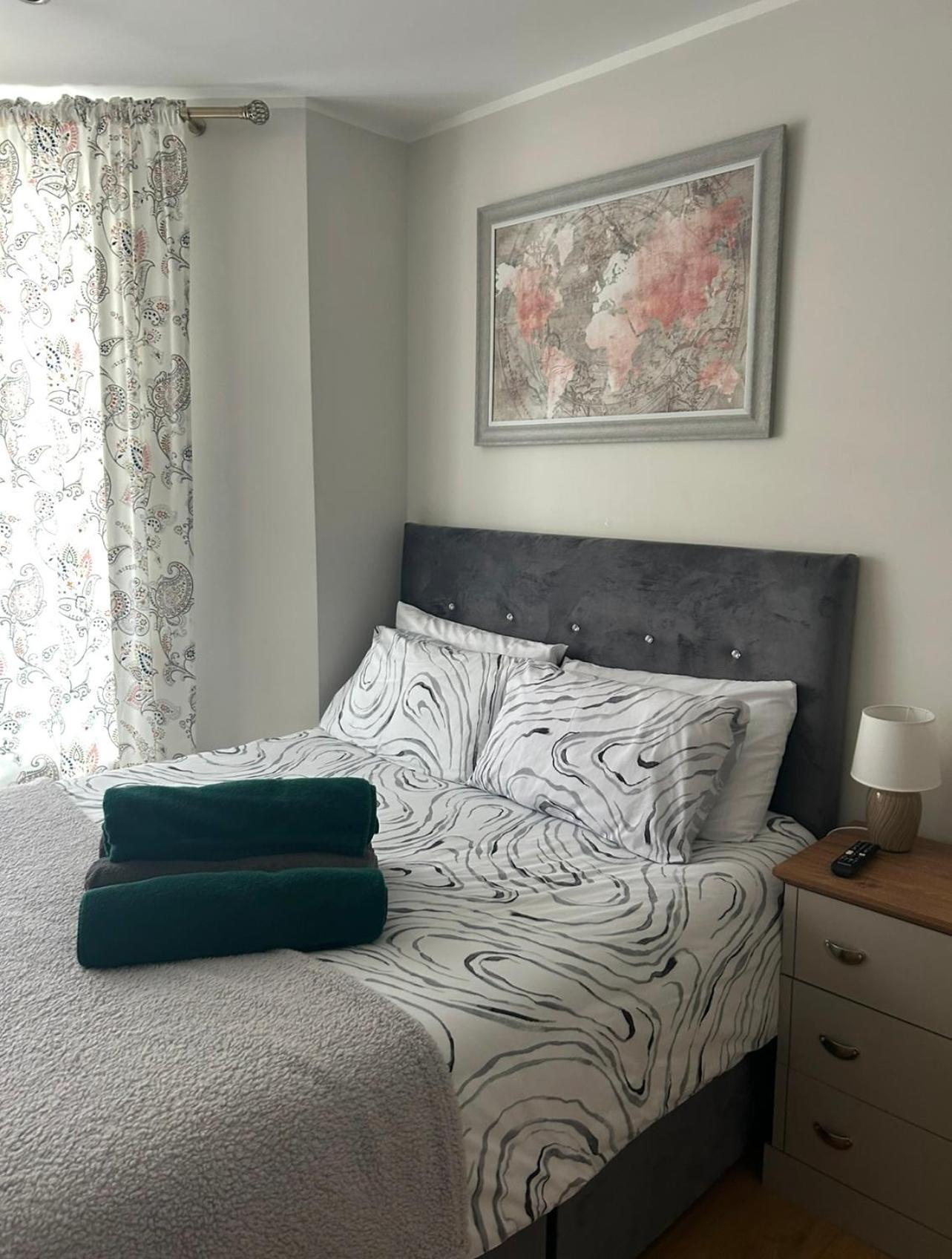 Esterville Apartments 1 And 2 Bedrooms Hot Tub Availability Belfast Zewnętrze zdjęcie
